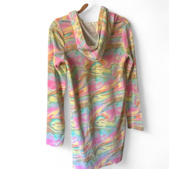 Lands’ End Kids Terry Cloth Tie-Dye Hooded Cover-Up | XL (14–16) - Picture 3 of 8